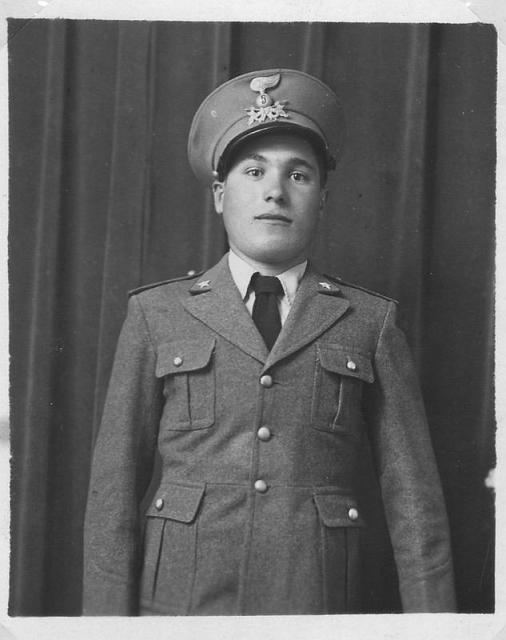 1941 Domenico a Trieste.gif